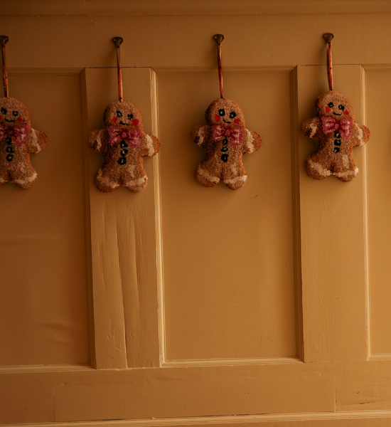 Doing Goods - Ginger Bread hanger